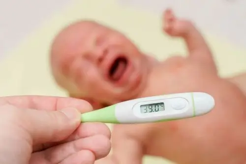 demam pada bayi mungkin tanda jangkitan dan antara yang perlu diperhatikan sepanjang penjagaan selepas sunat plastibell